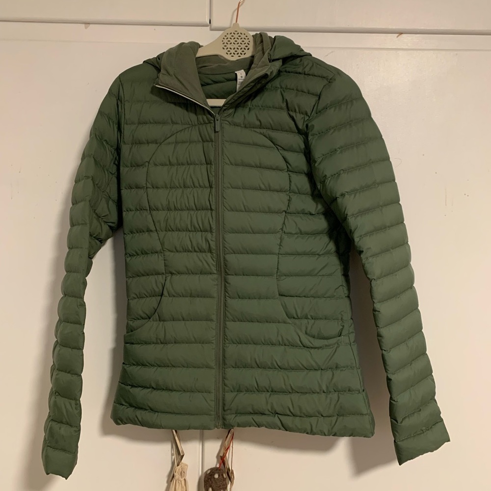 Lululemon down puffy coat women’s size 6